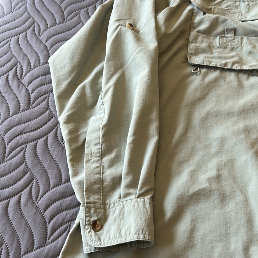 🎣 Bass Pro Shops Sage Green Casual Button Down Lightweight Shirt - Picture 4 of 10
